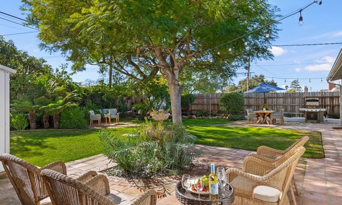 West Mesa House | Clean and fresh Mesa Home with Spa, Close to Beach!
