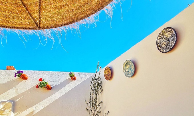 Riad Zitoun Jdid House | Clean, Spacious, safe, and Central Vacation home in the heart of Marrakech.