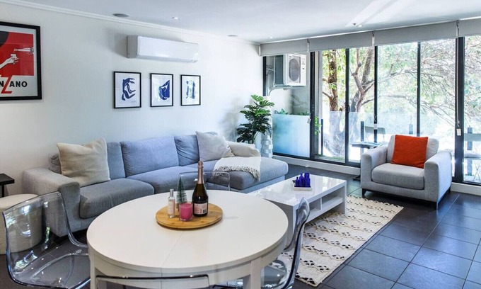 South Melbourne Apartment | Cleo, Indoor pool and gym. Central location