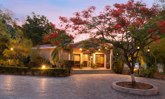 Bail Parao Resort | Click Resort Corbett Tiger Den