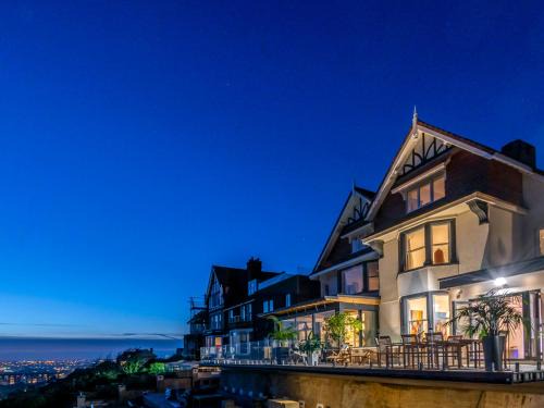 St Leonards-On-Sea House | Cliffhanger
