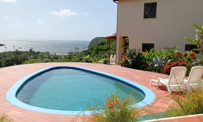 Praslin Apartment | Cliffside Oceanfront Suites Breakfasts Package