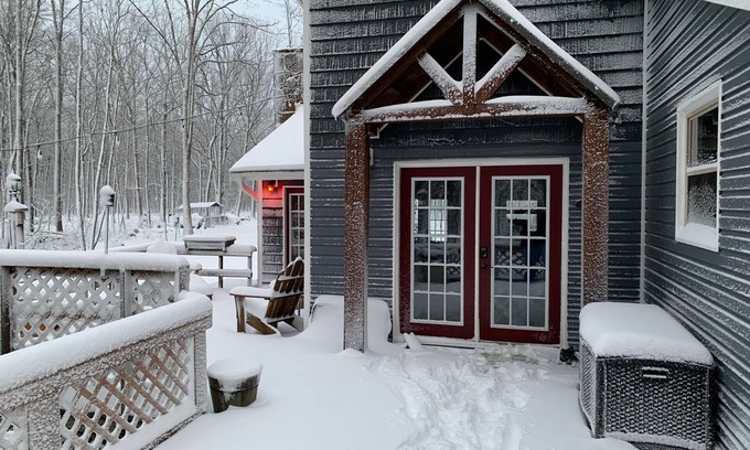Clifftops Cabin | Clifftops cabin with access to lake, bluff views, Sewanee