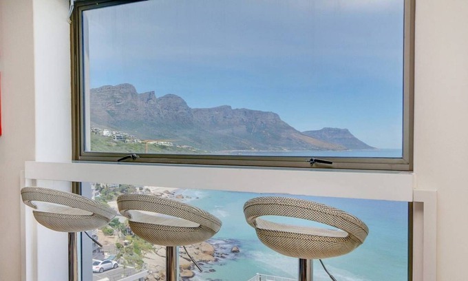 Clifton Apartment | Clifton Penthouse with Uninterrupted Sea Views