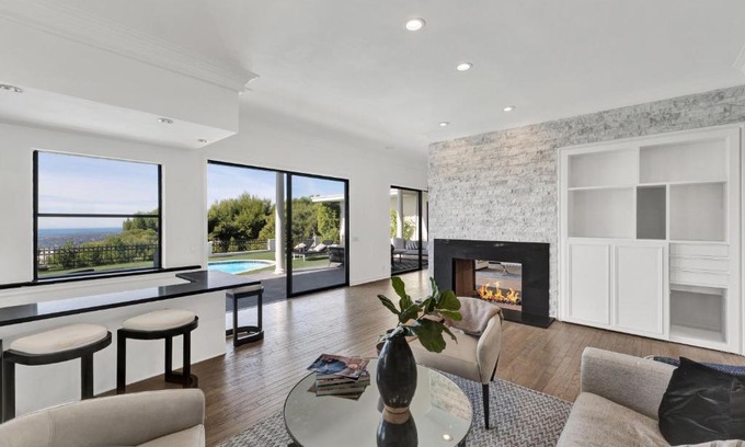 Trousdale Estates Villa | Clinton Villa Bedrooms