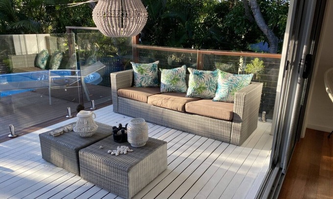 Southport House | Close to Beach private house pool family pet friendly