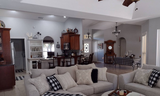 North Port House | Close to beaches-1 bdrm w/bath (2nd bdrm option) | max. 7 nights stays