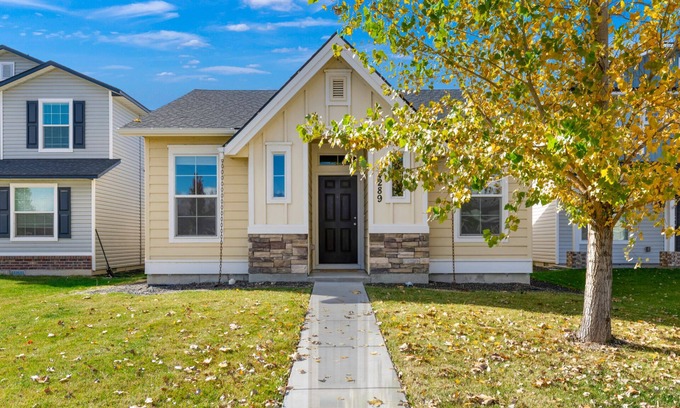 Meridian House | ❃Close to BSU/Nampa/Kuna! Perfect for your Family Vacation!3BD/2BA!❃