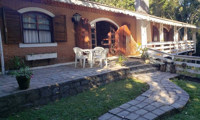 Vila Natal Cottage | Close to Capivari and in nature!