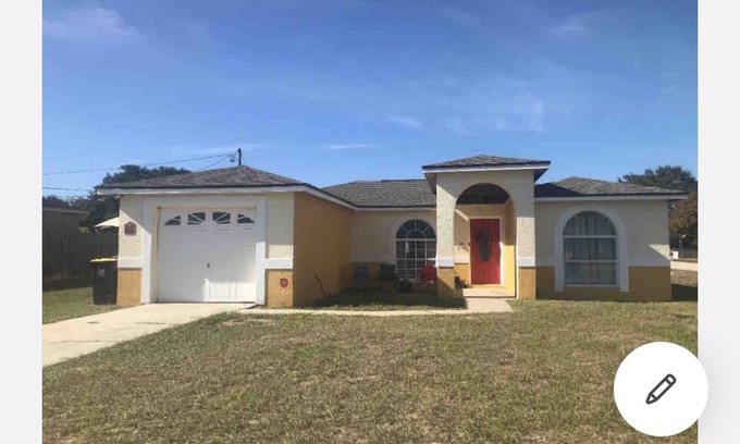 Lake Wales House | Close to major highways 27 and 60,Legoland,bok tower Lakes wales airport Oranges