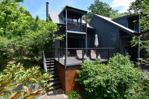 Kangaroo Valley House | Cloudsong Chalet 3 Close to the village centre