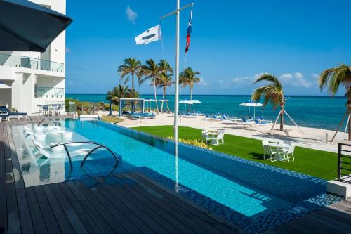 Rum Point Apartment | Club Suites at Rum Point