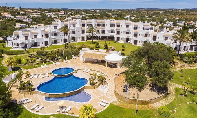 Alpouvar Apartment | Clube Albufeira ☀Family Holidays with Pool View