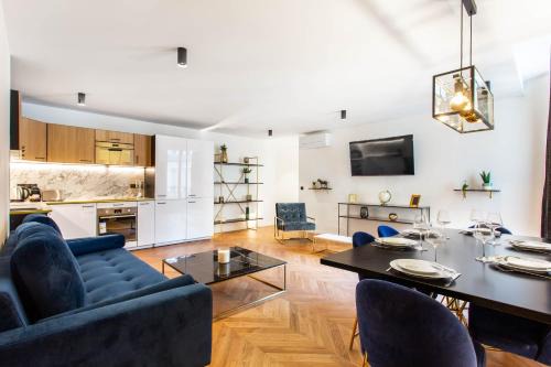 Faubourg-du-Roule Apartment | CMG Champs Elysées - Boetie 6