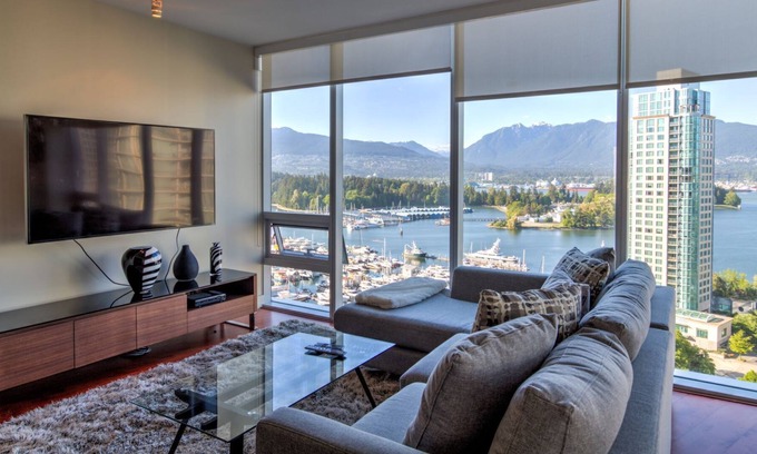 Coal Harbour Apartment | Coal Harbour Million Dollar Views