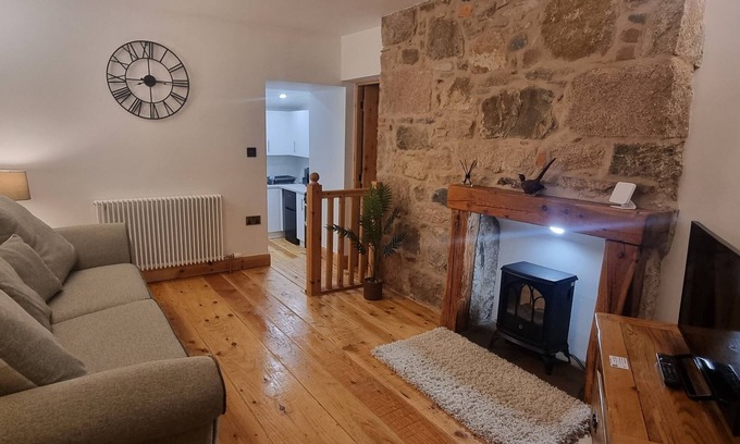 Aberlour Apartment | Coal Office Aberlour, Sleeps 2 on the Whisky Trail