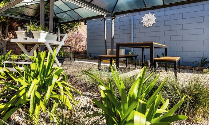 Eden Hotel | Coast Motel Eden