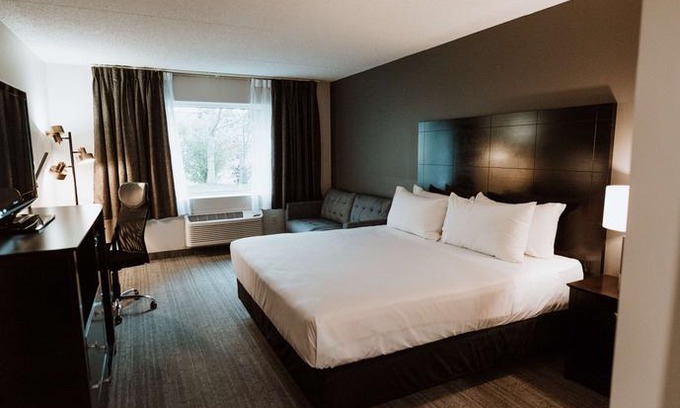 Nisku Hotel | Coast Nisku Inn & Conference Centre