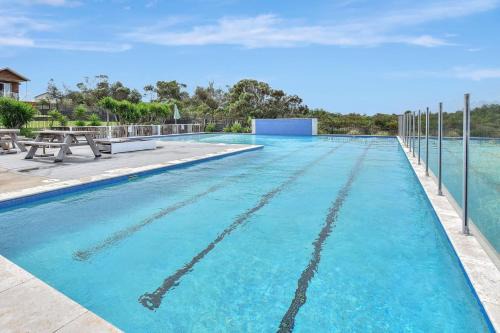 Caves Beach Villa | Coastal Breeze at Caves Beach Villas