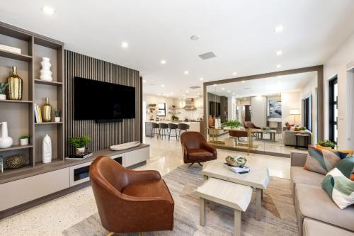 North Corals House | Coastal Chic Getaway (Main House & Studio)