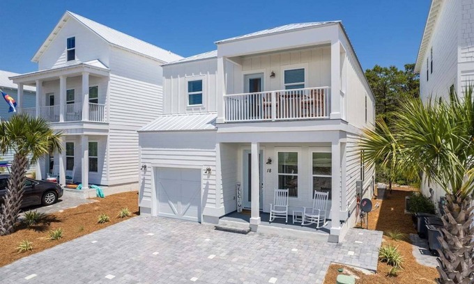 Dune Allen Beach House | Coastal Chic w Golf Cart, Bikes and Close to Beach