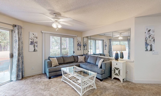 Calabash Condo | Coastal Condo with golf on-site, shared pool and fitness center