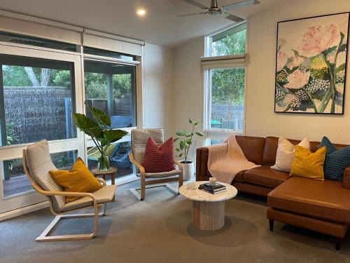 Blairgowrie House | Coastal Court Blairgowrie-walk to Pearce beach via National Coastal Trail