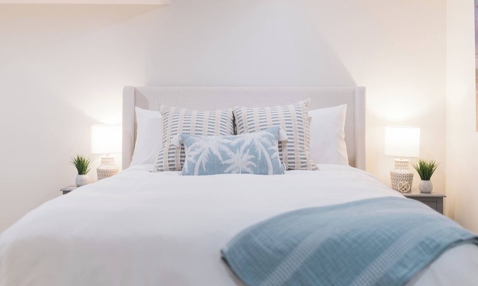 Red Deer House | Coastal Cove; A Tranquil Getaway