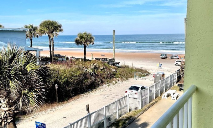 Ormond Beach Condo | Coastal Cozy - Ocean View at Symphony Beach Club