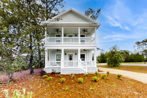 Carrabelle House | Coastal Escape
