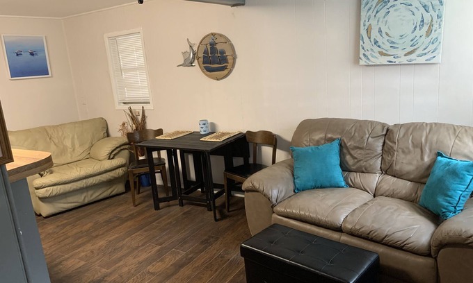 Port Mansfield Apartment | Coastal fishing and duck hunting getaway one bedroom
