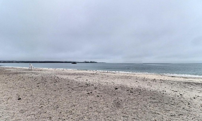Niantic House | Coastal Getaway with Porch, 2 Mi to Niantic Beach!