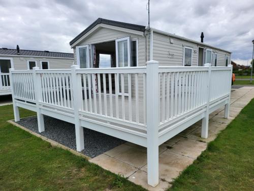 Withernsea Ski Chalet | Coastal Hideaway Withernsea