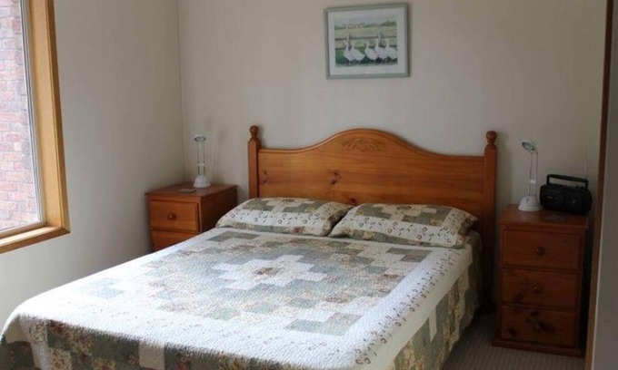 Denhams Beach Apartment | Coastal Retreat Unit 5 - relax and enjoy the ocean views