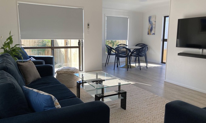 Papamoa Beach Cottage | Coastal retreat with spa pool — newly renovated and a short walk to the beach