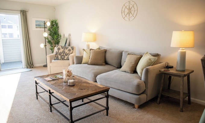 Rehoboth Beach Condo | Coastal Sage 2bd/2ba Rehoboth/Dewey Beach