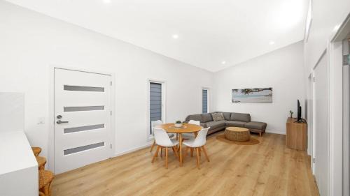 Umina Beach House | Coastal Vibe Umina Beach