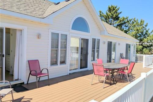 Sandbridge House | Coastal View VI