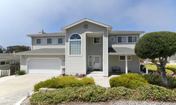 Morro Bay House | Coastal Views, Modern Comfort & Endless Fun! Welcome to Piney Cove!