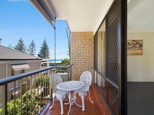 Coolangatta Apartment | Cobden Court Unit 5