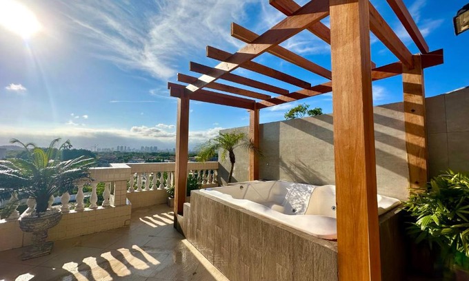 Asturias Apartment | Cobertura de 3 quartos com hidromassagem e vista do por-do-sol