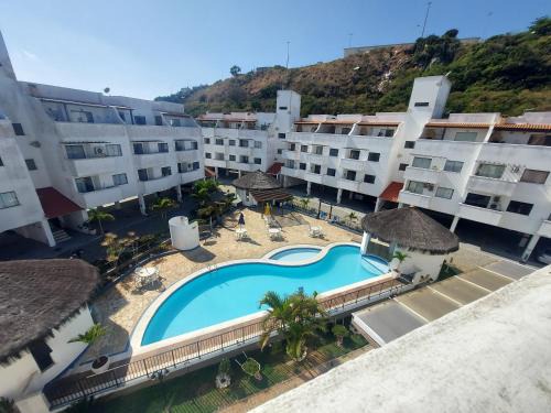 Centro House | Cobertura no Villa da Praia Grande Resort Residence