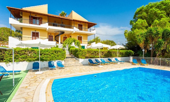 Petaleia Apartment | Cochelli Villa Lower