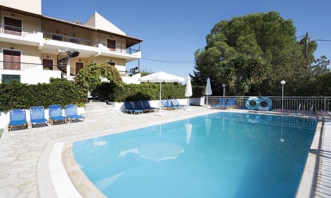 Petaleia Apartment | Cochelli Villas (Lower Floor)