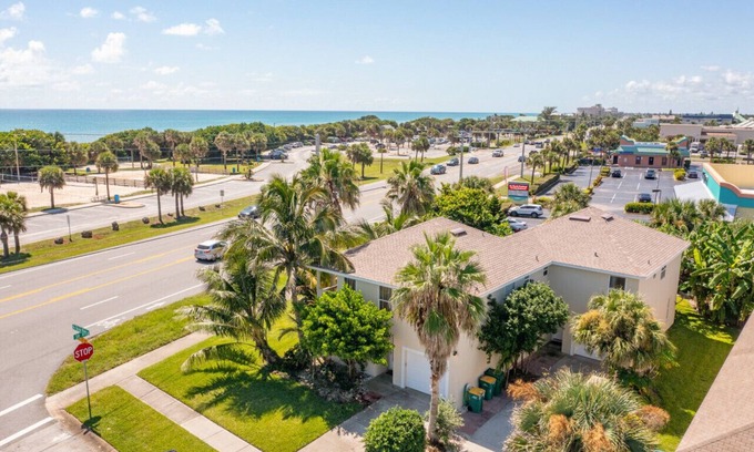 Indialantic House | Coconut Cabana - 6/4 Two Unit Duplex - Both Sides - Steps to the Beach