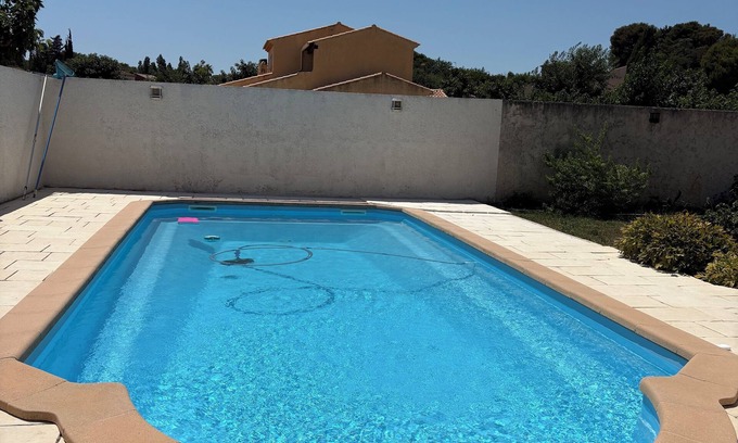 Martigues House | COCOON HOUSE WITH GARDEN AND POOL 10 MINUTES FROM THE COTE BLEUE AND BEACHES