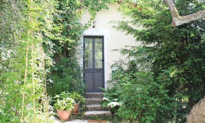 Haut Montmorency Apartment | Cocoon in a green setting, private garden