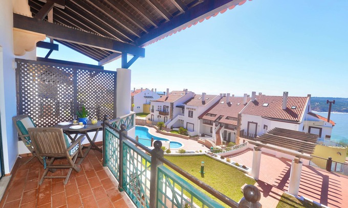 Sao Martinho do Porto Apartment | Collasão - Stunning Duplex with Pool & Sea Views