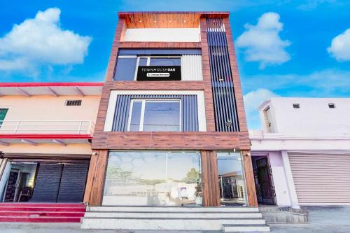 Mathura Hotel | Collection O Govardhan
