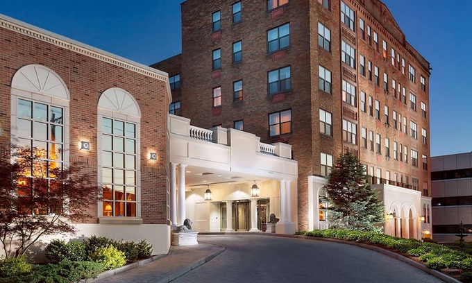 Downtown Syracuse Hotel | Collegian Hotel & Suites, Trademark Collection by Wyndham